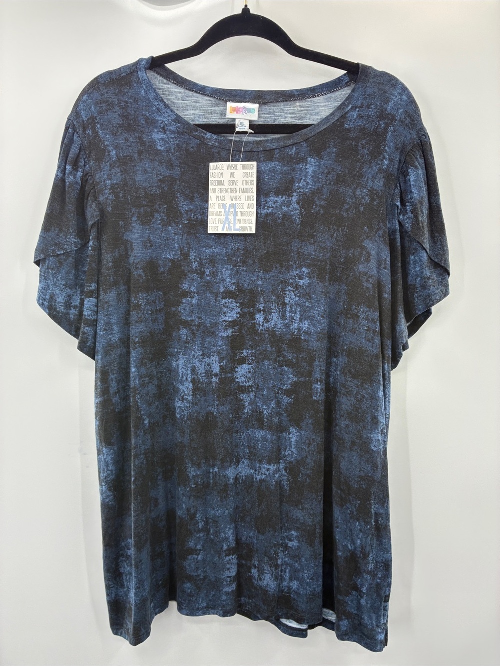 LuLaRoe Black and Blue Washed Short Sleeve Scoop Neck Top size XL